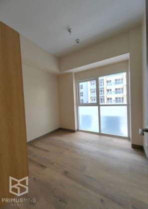 For Lease 2BR Condo Unit at Bayshore Residential Resort Okada