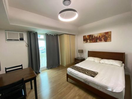 Fully Furnished Studio Unit in Solinea Condominium Cebu 