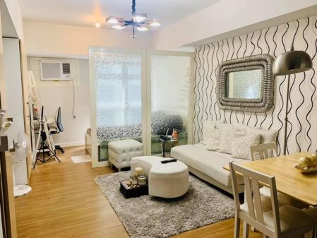 Fully Furnished Studio Unit in Verve Residences BGC