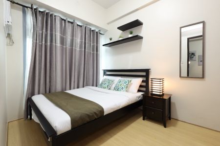Fully Furnished 1BR unit in Park West for Rent
