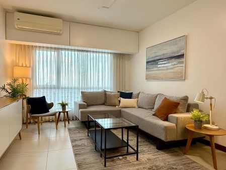 Prime Fully Furnished 2BR w 2 Parking in Royalton Capitol Commons