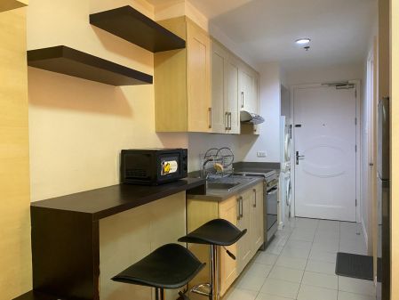 One Rockwell Studio for Rent