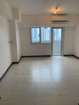 Pristine Semi Furnished Studio Unit with Balcony at the Royalton