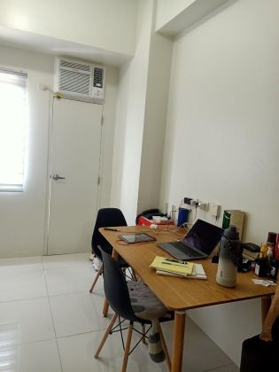 Fully Furnished Studio unit for Rent in Torre Lorenzo beside DLSU