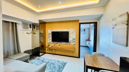 Fully Furnished Corner 1 Bedroom in Galleria Residences Cebu