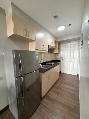 Studio Unit for Rent in La Verti Residences near MOA