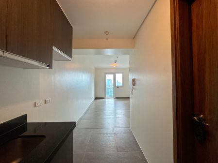 Unfurnished Studio with Balcony at Connor at Greenhills San Juan