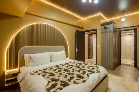 Premier 2 Bedroom Unit in at Park McKinley West