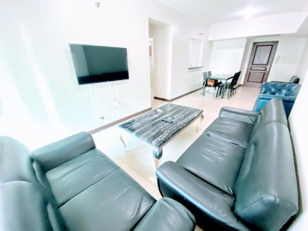 Two Serendra Sequoia Tower for Rent 3 Bedroom with Balcony