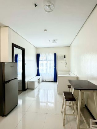 fully Furnished 1 Bedroom Unit at Trion tower