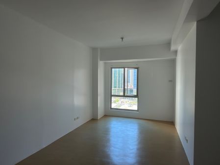 Unfurnished 2 Bedroom Unit at Avida Cityflex Towers BGC