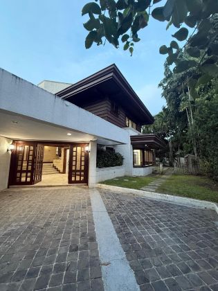 For Rent Elegant 3BR with Pool in Ayala Alabang Village