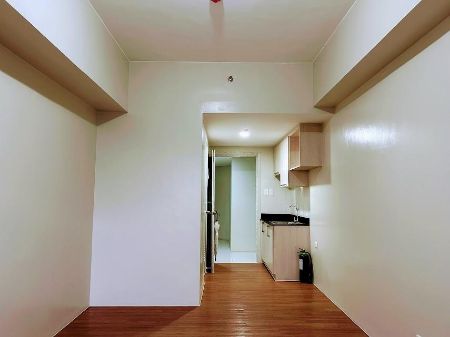 Rent Studio condo VistaPointe near Ateneo Miriam UP Katipunan