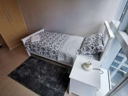 Fully Furnished 3 Bedroom Unit at Uptown Parksuites for Rent