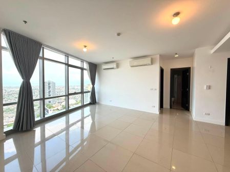 2BR Semi Furnished Unit at East Gallery Place Bgc