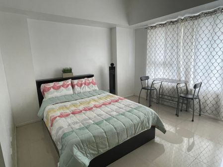 Fully Furnished Studio Unit at Calyx Centre for Rent