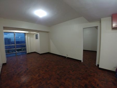 Unfurnished 1BR for Rent in Cityland Pasong Tamo Tower