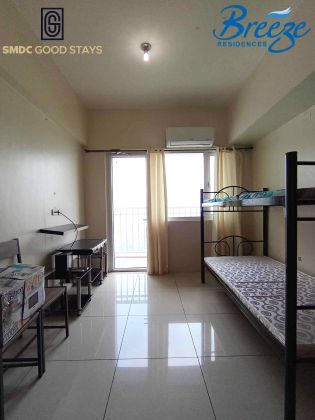 Semi Furnished Studio Type Unit for Lease at Breeze Residence