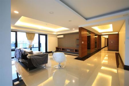 3BR Fully Furnished Condo Unit for Lease at Arya Residences