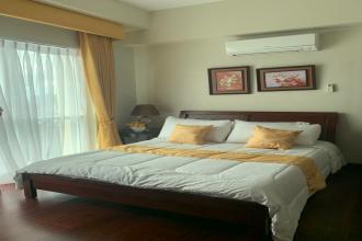 Fully Furnished 2 Bedroom Condo Unit Walking Distance from Ayala