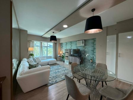 Fully Furnished 2 Bedroom Unit in Two Serendra BGC for Rent